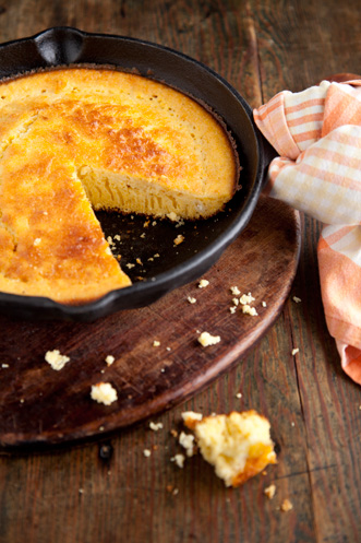 Paula Deen's Easy Southern Cornbread: Sweet, Moist & Buttery